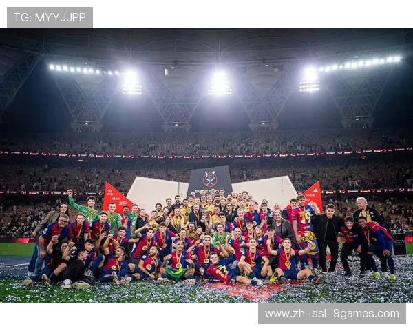 比利亚雷亚尔对阵巴塞罗那，黑马挑战联赛领头羊